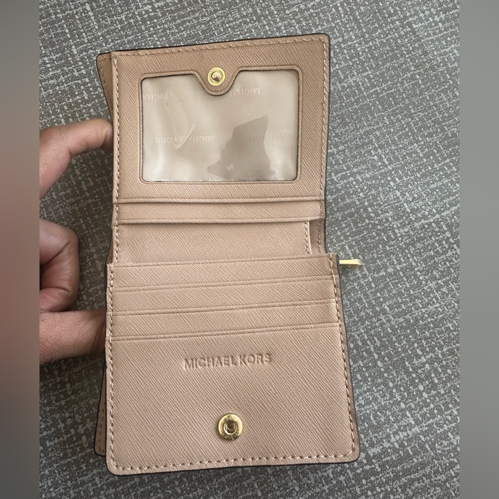 Michael Kors Taupe Pebbled Leather Wallet Gold Logo Snap Zip Coin - Picture 5 of 13